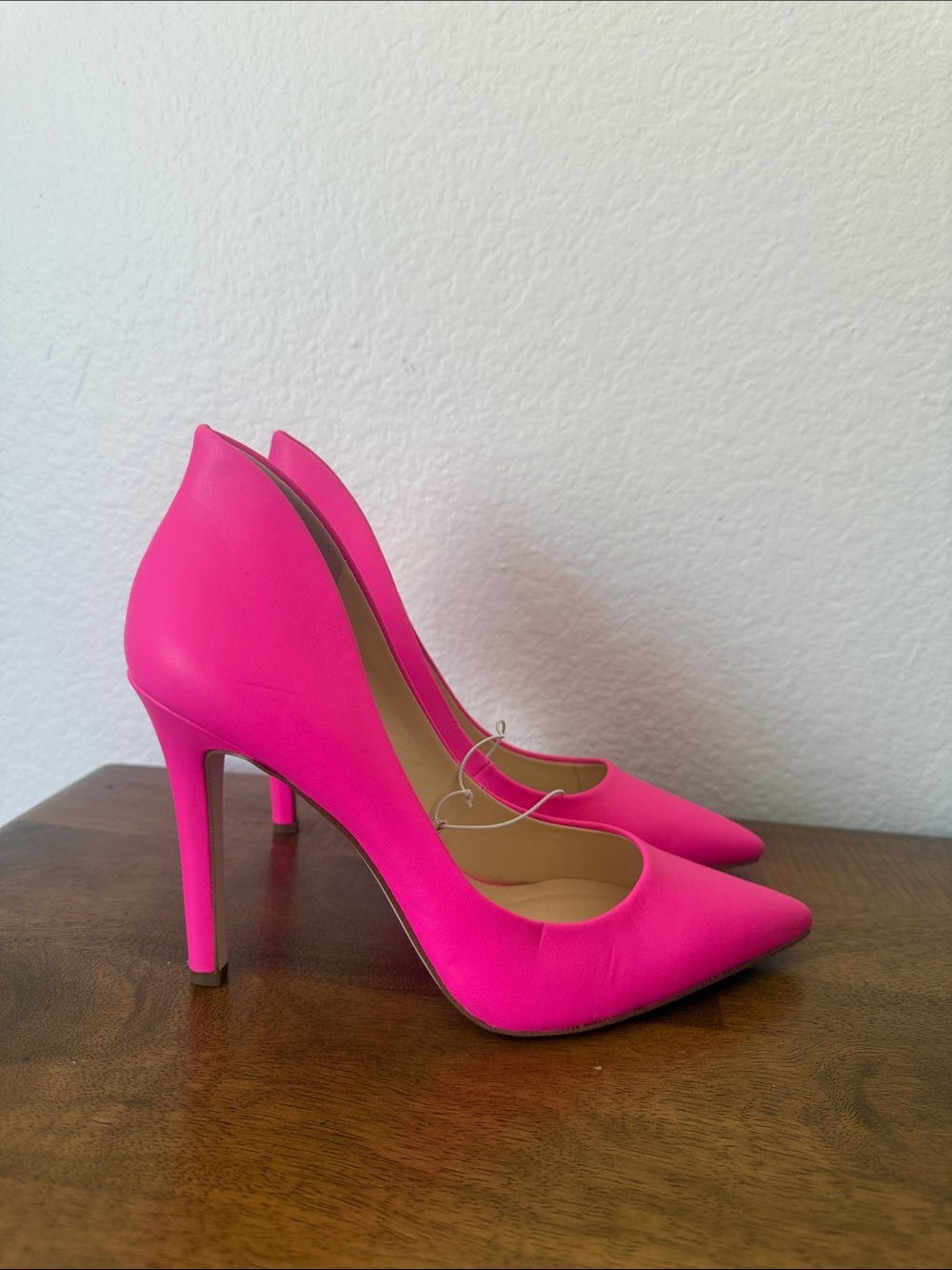 Jessica Simpson Neon Pink Pointed Toe Pumps - Picture 3 of 8